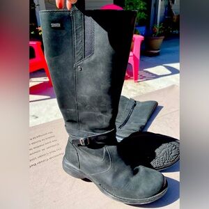 Merrill Captiva boots size 8.5